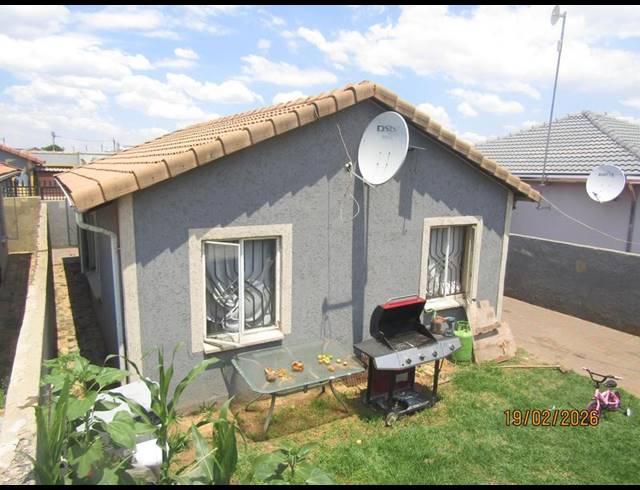 3 BEDROOM HOUSE FOR SALE IN WINDMILL PARK EXT
